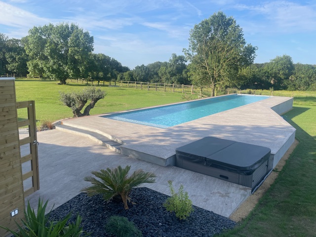 Piscine familiale piscine par paysagiste pres de angers