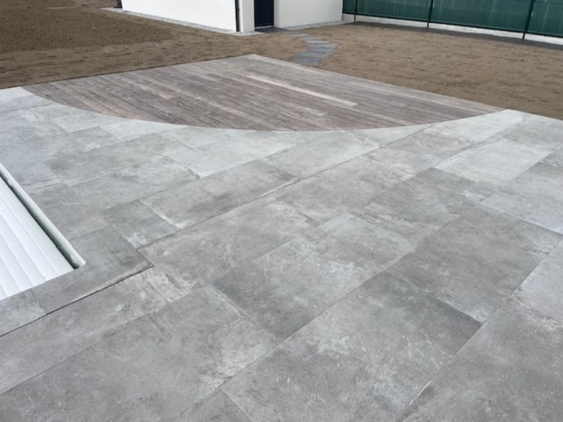 Terrasse et bois paysagiste près d'angers